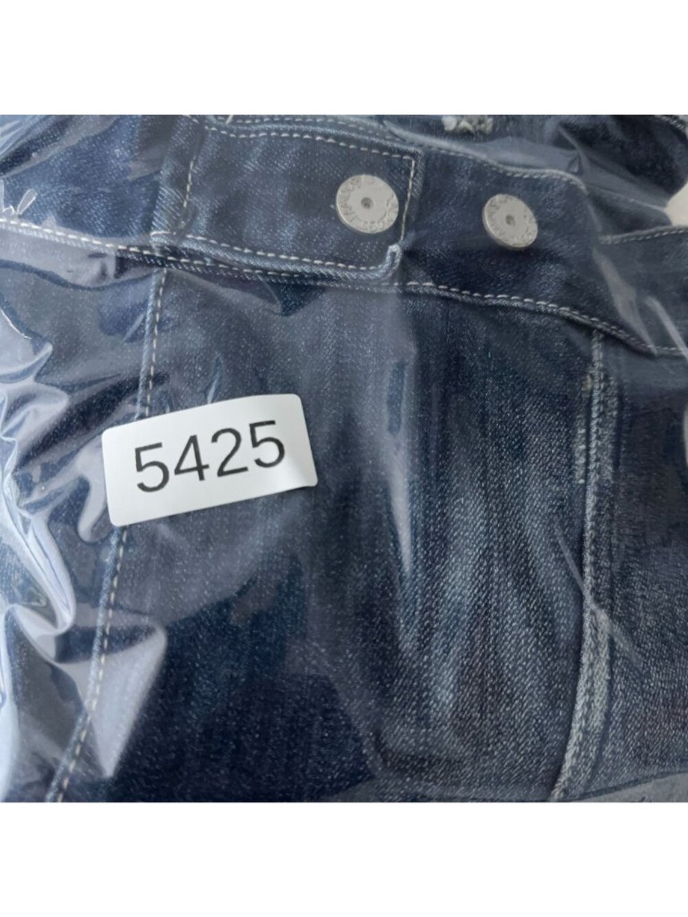 Almost Famous Cropped Denim Jacket Size Medium Button Front Long Sleeve Blue - Picture 12 of 12
